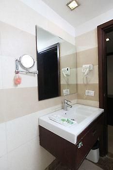 Oyo Rooms Malviya Nagar Market Nowe Delhi Zewnętrze zdjęcie